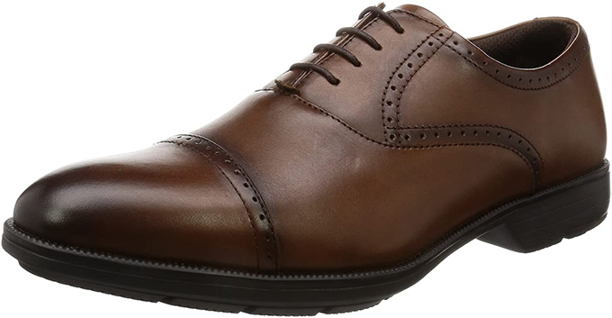 スニーカーのようなビジネスシューズ